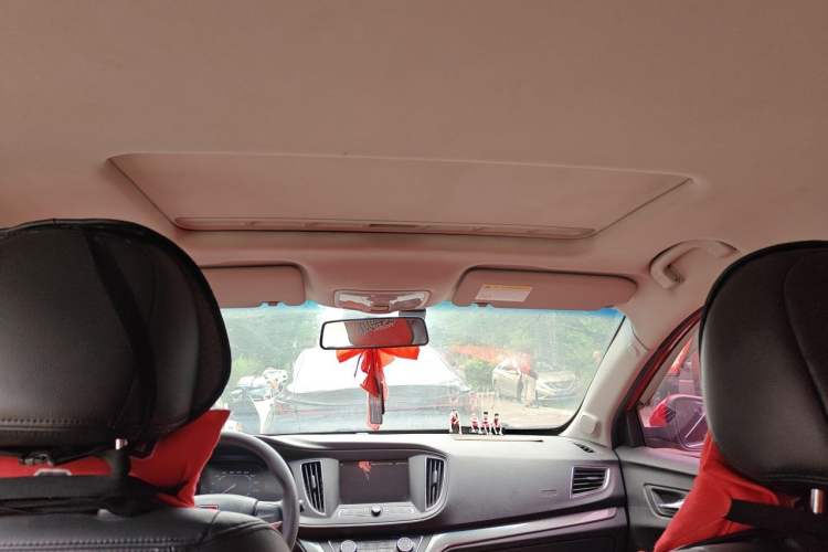 Used Roewe 360 2015 1.5L Automatic Luxury Edition Headliner
