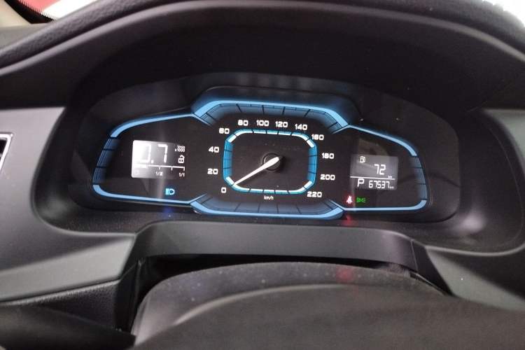 Used Roewe 360 2015 1.5L Automatic Luxury Edition Instrument Cluster