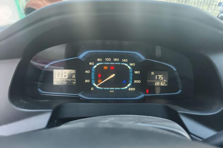 Used Roewe 360 2015 1.5L Manual Luxury Edition Instrument Cluster