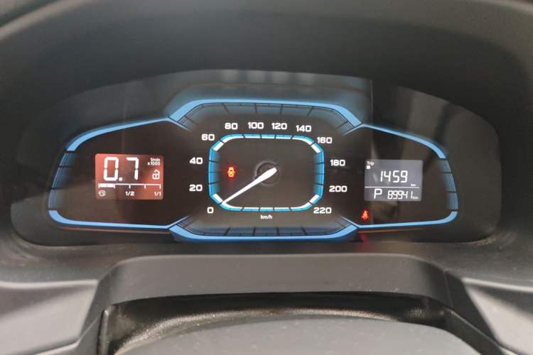 Used Roewe 360 2015 1.5L Automatic Luxury Edition Instrument Cluster