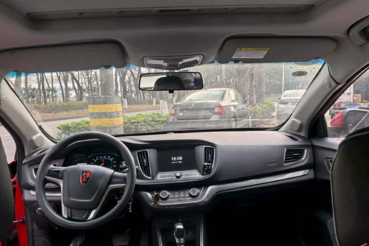 Used Roewe 360 2015 20T TST Deluxe Edition Interior 1