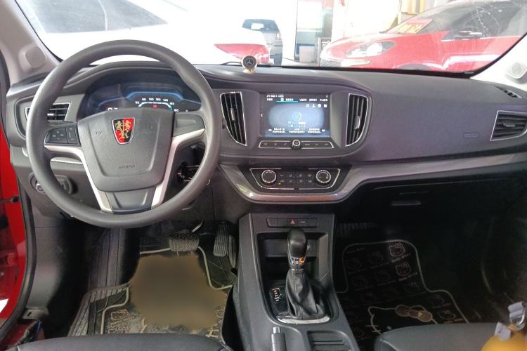 Used Roewe 360 2015 1.5L Automatic Luxury Edition Interior 2