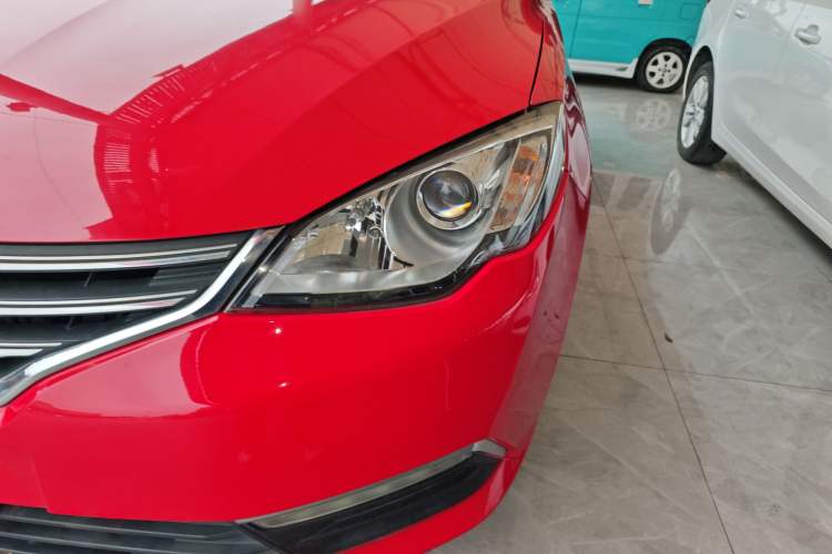 Used Roewe 360 2015 1.5L Manual Luxury Edition Left Front Headlight