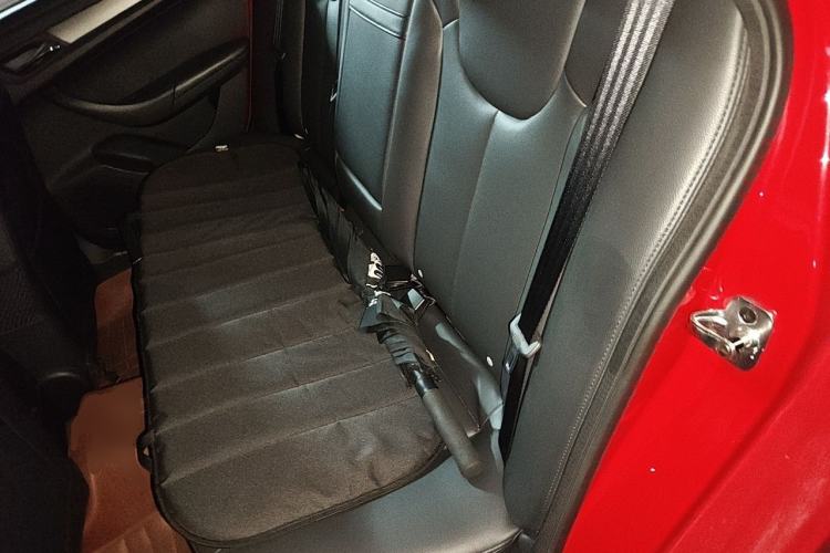 Used Roewe 360 2015 20T TST Deluxe Edition Left Rear Seat