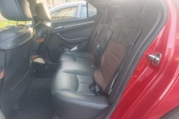 Used Roewe 360 2015 1.5L Automatic Luxury Edition Left Rear Seat