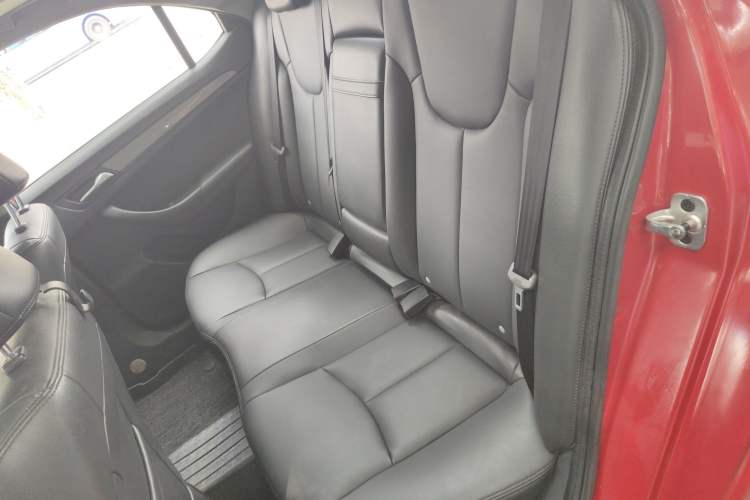Used Roewe 360 2015 1.5L Automatic Luxury Edition Left Rear Seat