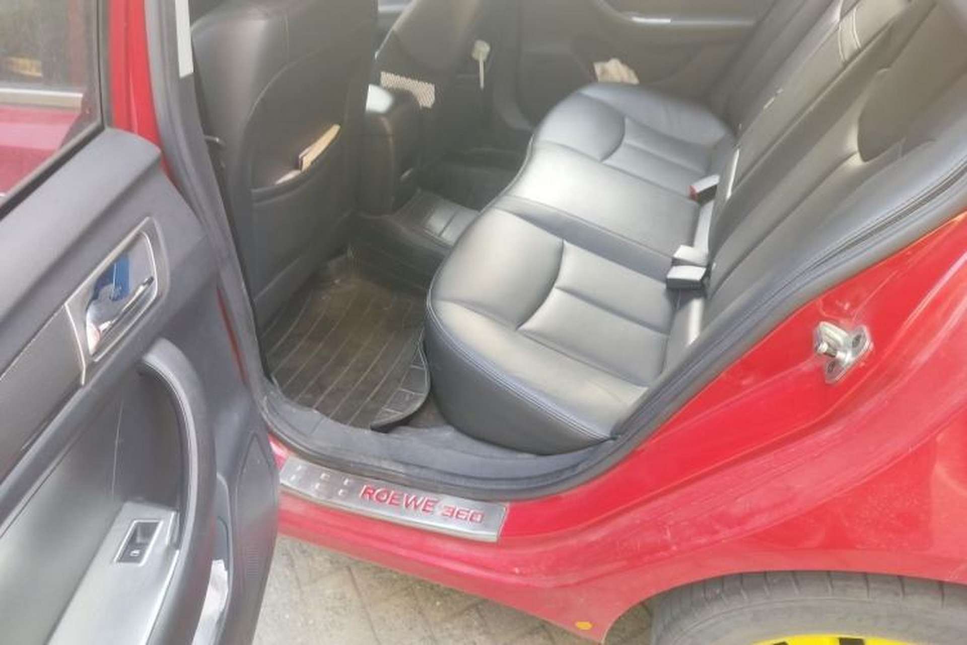 Used Roewe 360 2015 1.5L Automatic Luxury Edition Left Rear Seat