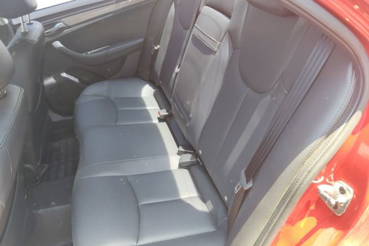 Used Roewe 360 2015 1.5L Automatic Luxury Edition Left Rear Seat