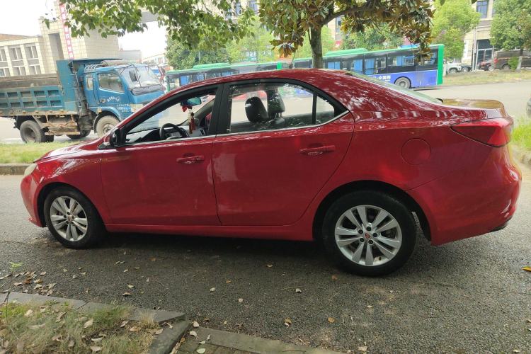 Used Roewe 360 2015 1.5L Automatic Luxury Edition Left Side