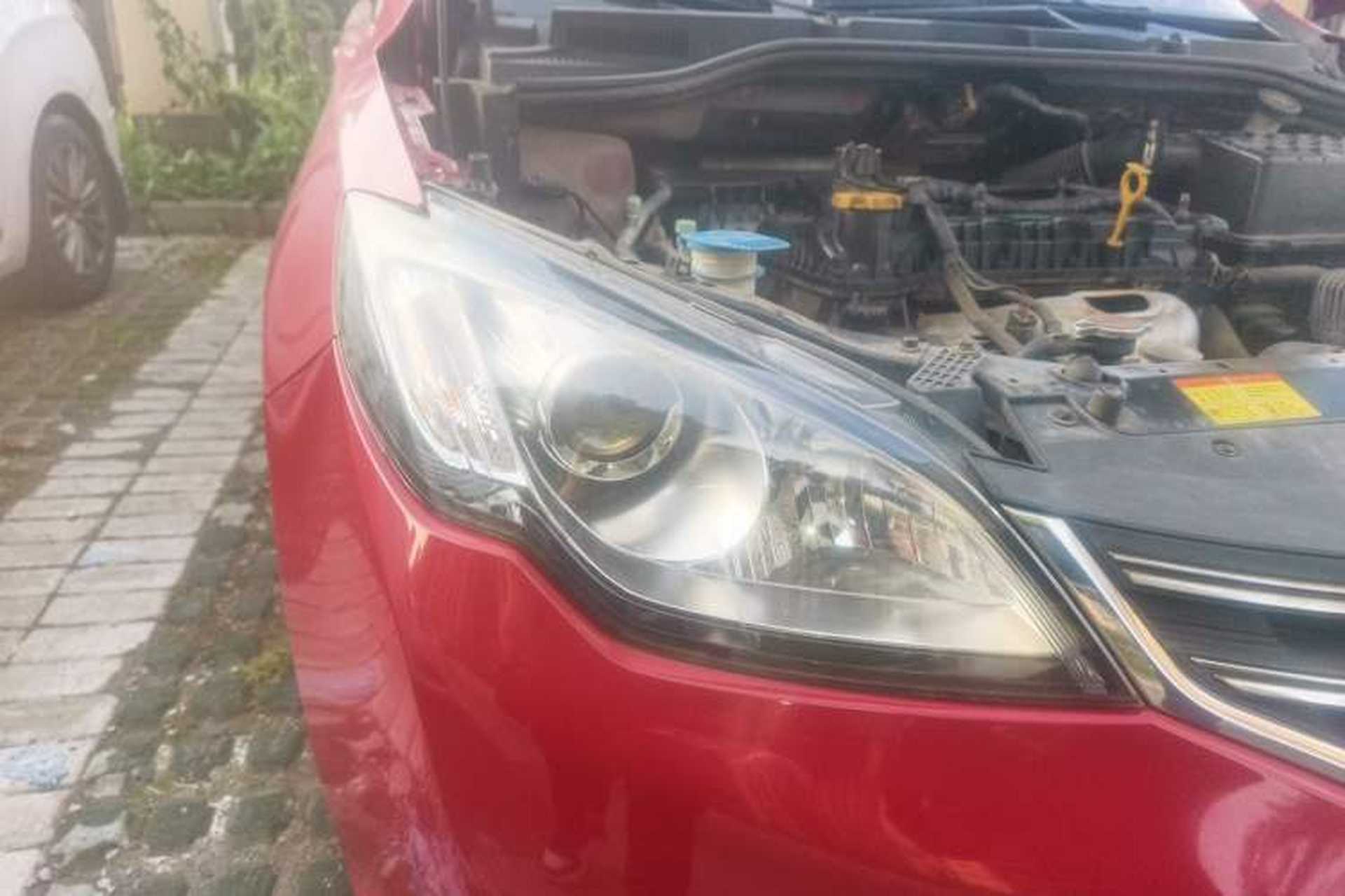 Used Roewe 360 2015 1.5L Automatic Luxury Edition Right Front Headlight