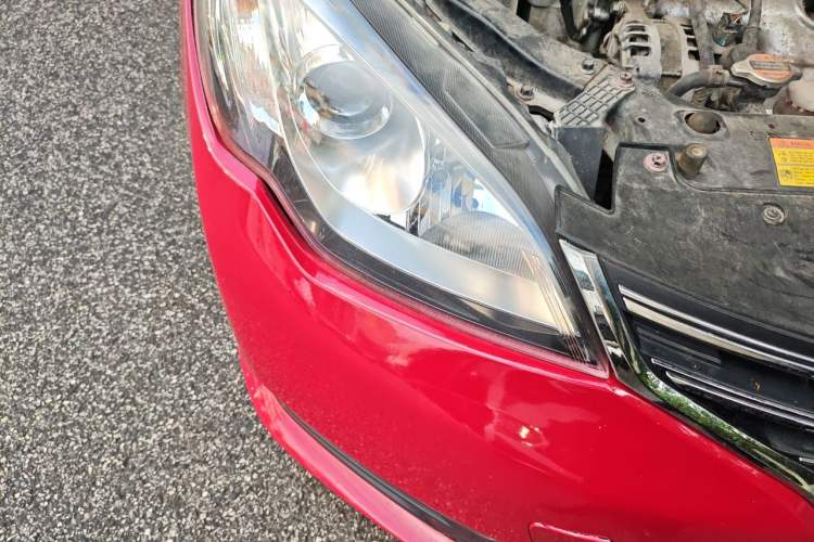 Used Roewe 360 2015 1.5L Automatic Luxury Edition Right Front Headlight