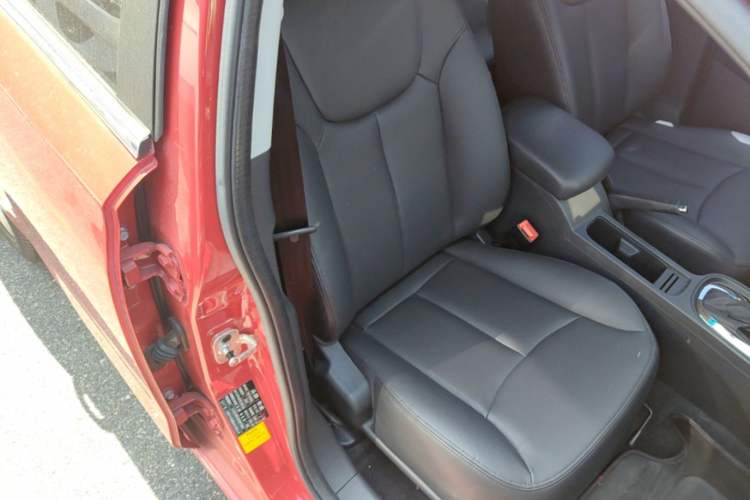 Used Roewe 360 2015 1.5L Automatic Luxury Edition Right Front Seat