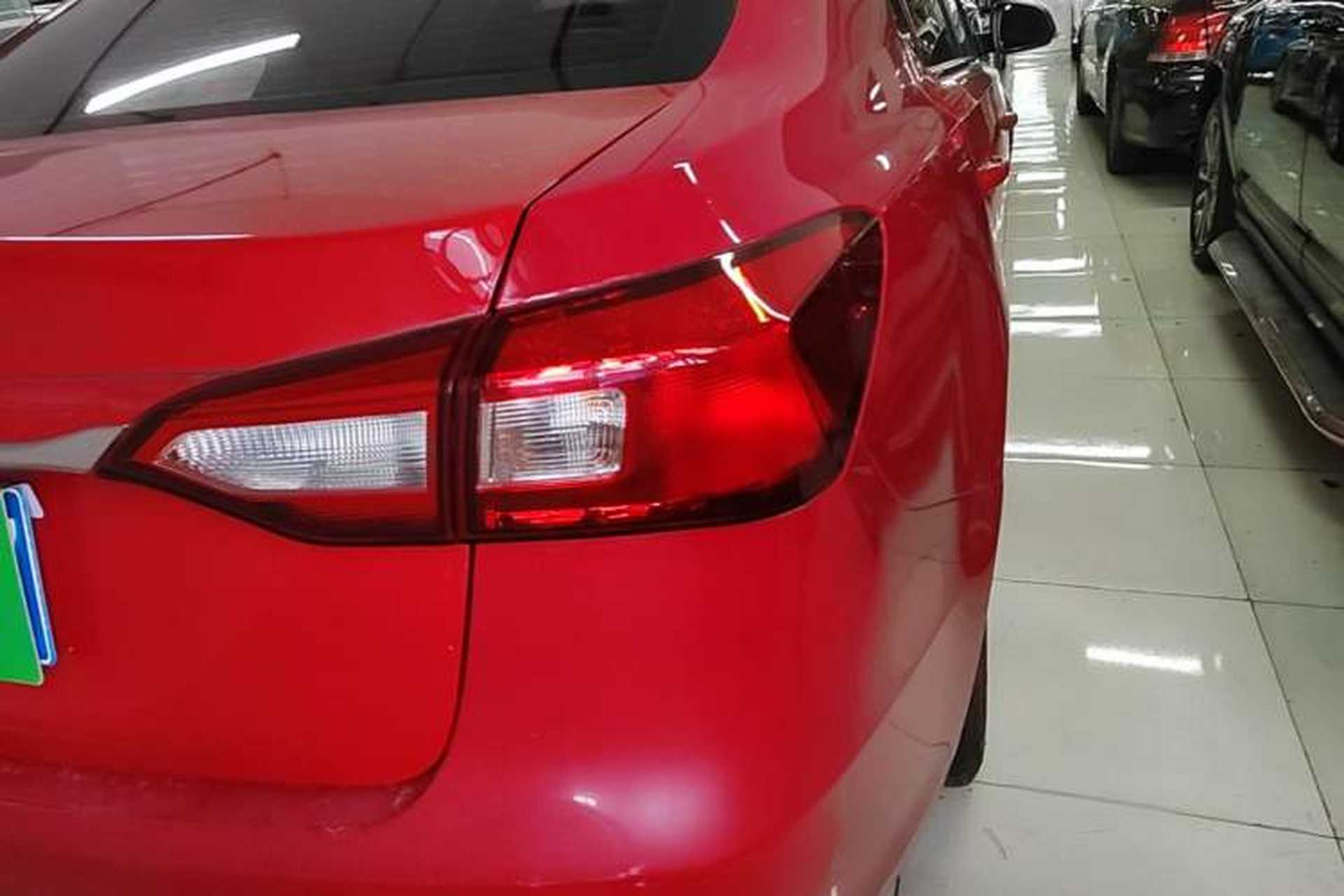 Used Roewe 360 2015 1.5L Automatic Luxury Edition Right Rear Taillight