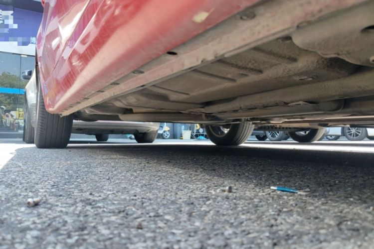 Used Roewe 360 2015 1.5L Automatic Luxury Edition Right Side Sill