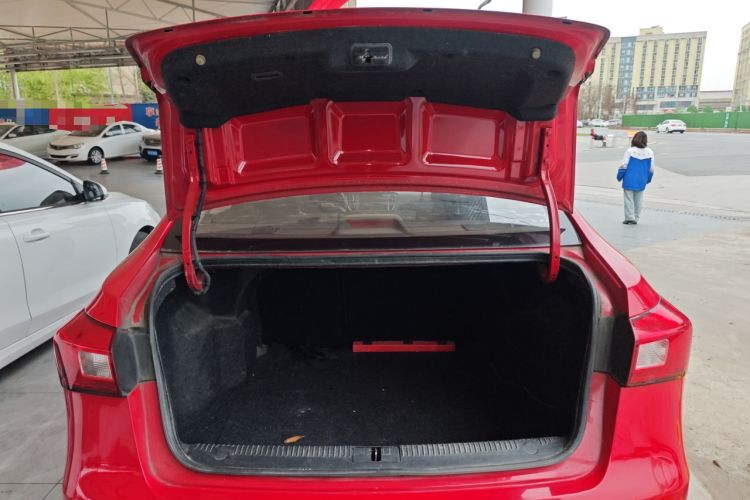 Used Roewe 360 2015 1.5L Manual Luxury Edition Trunk