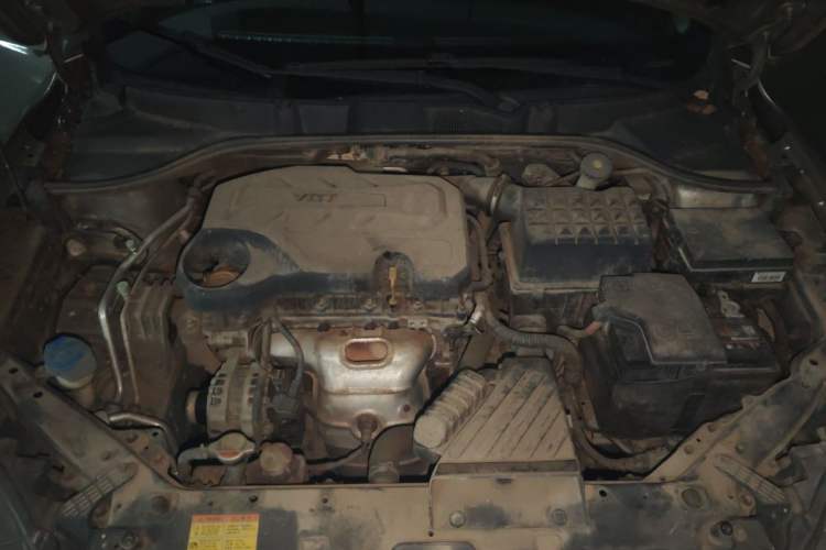 Used Roewe 360 2015 1.5L Automatic Luxury Edition Engine Bay