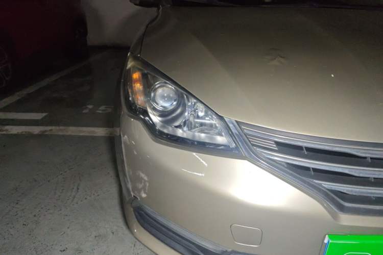 Used Roewe 360 2015 1.5L Automatic Luxury Edition Right Front Headlight