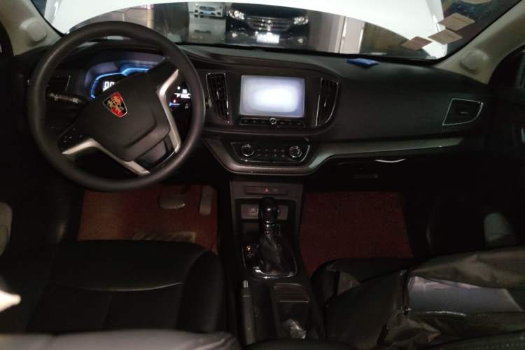 Used Roewe 360 2015 1.5L Automatic Luxury Edition Center Console