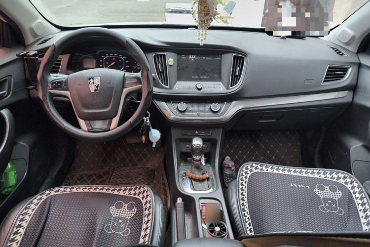 Used Roewe 360 2015 1.5L Automatic Luxury Edition Center Console