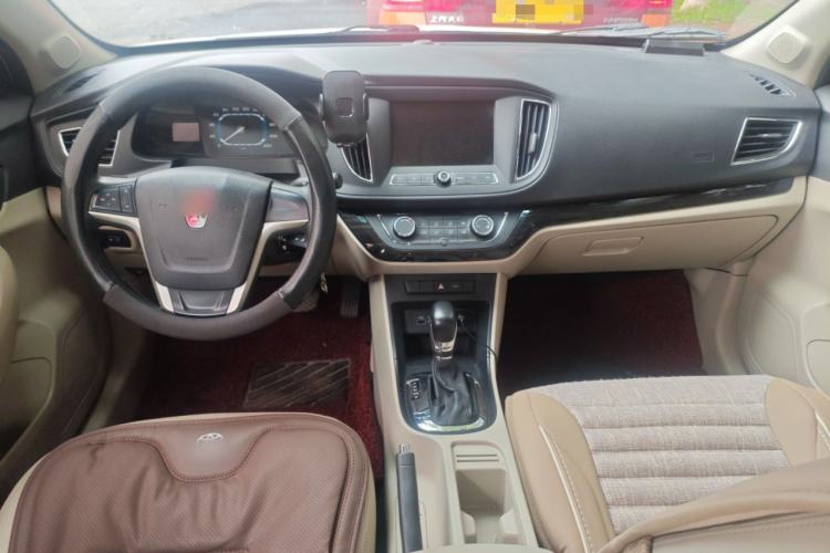 Used Roewe 360 2015 1.5L Automatic Luxury Edition Center Console