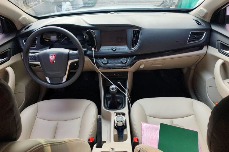 Used Roewe 360 2015 1.5L Manual Luxury Edition Center Console