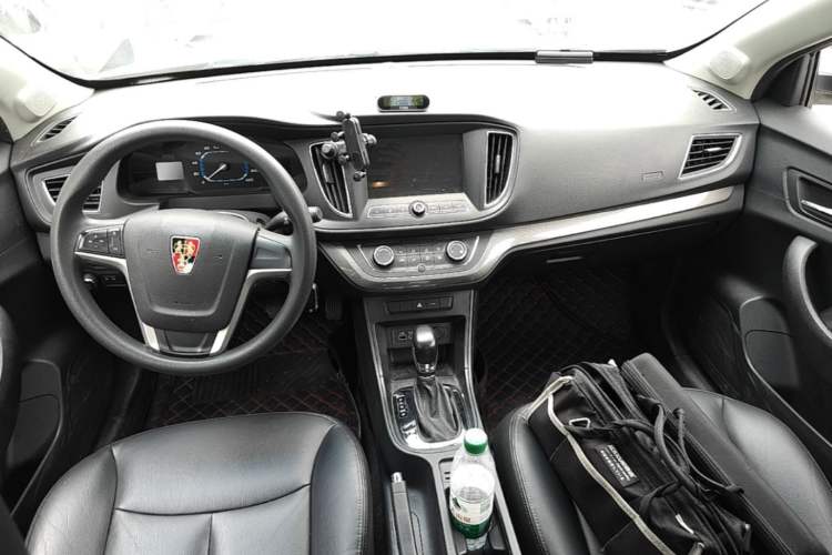 Used Roewe 360 2015 1.5L Automatic Luxury Edition Center Console