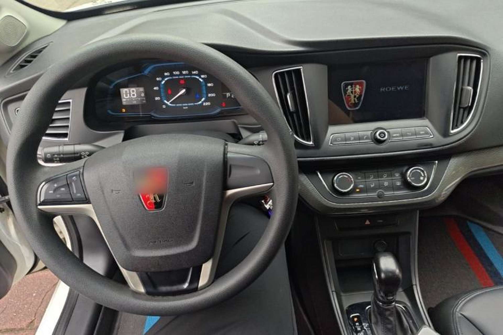 Used Roewe 360 2015 1.5L Automatic Luxury Edition Center Console