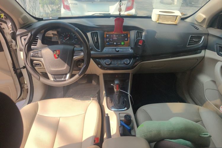 Used Roewe 360 2015 1.5L Automatic Luxury Edition Center Console