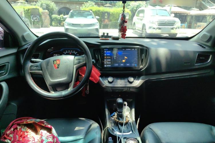 Used Roewe 360 2015 20T TST Deluxe Edition Center Console