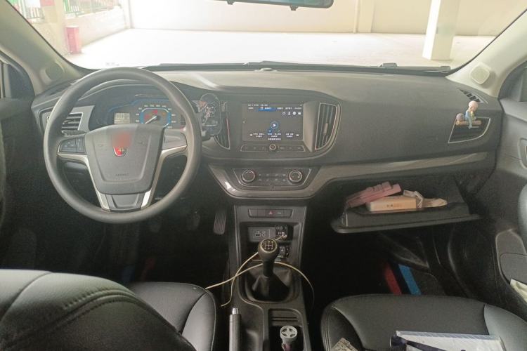 Used Roewe 360 2015 1.5L Manual Luxury Edition Center Console