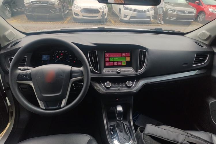 Used Roewe 360 2015 1.5L Automatic Luxury Edition Center Console