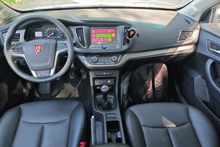 Used Roewe 360 2015 1.5L Manual Luxury Edition Center Console