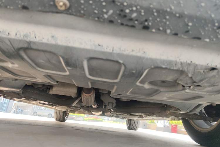 Used Roewe 360 2015 1.5L Automatic Luxury Edition Chassis Front