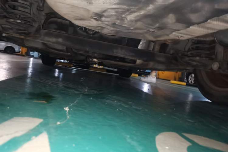 Used Roewe 360 2015 20T TST Deluxe Edition Chassis Rear