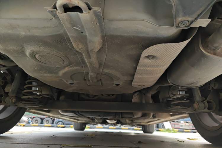 Used Roewe 360 2015 20T TST Deluxe Edition Chassis Rear