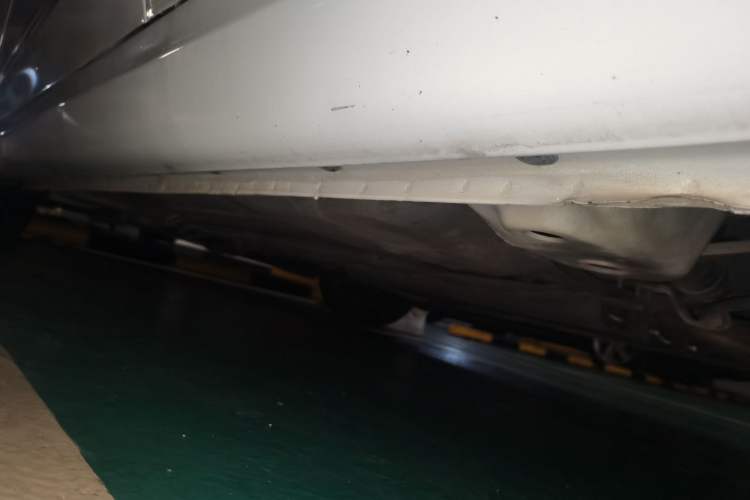 Used Roewe 360 2015 20T TST Deluxe Edition Chassis Rear Left