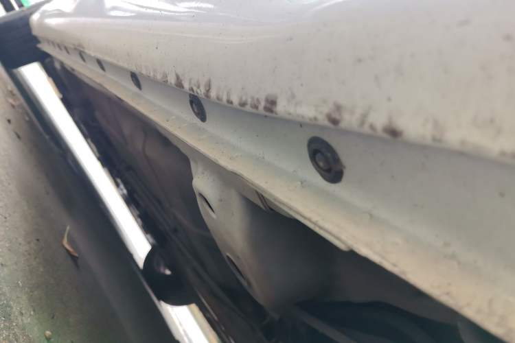 Used Roewe 360 2015 1.5L Manual Luxury Edition Chassis Rear Left