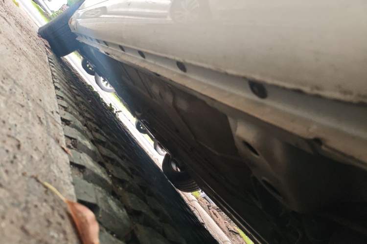 Used Roewe 360 2015 20T TST Deluxe Edition Chassis Rear Left