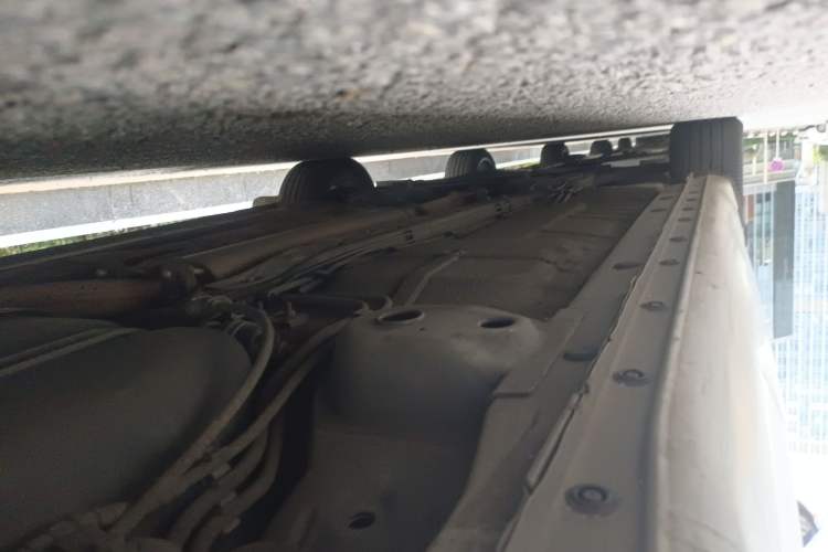 Used Roewe 360 2015 20T TST Deluxe Edition Chassis Rear Left