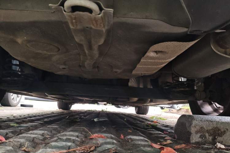 Used Roewe 360 2015 20T TST Deluxe Edition Chassis Rear