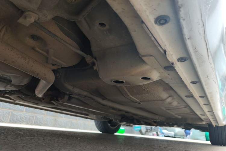 Used Roewe 360 2015 1.5L Manual Luxury Edition Chassis Rear Right