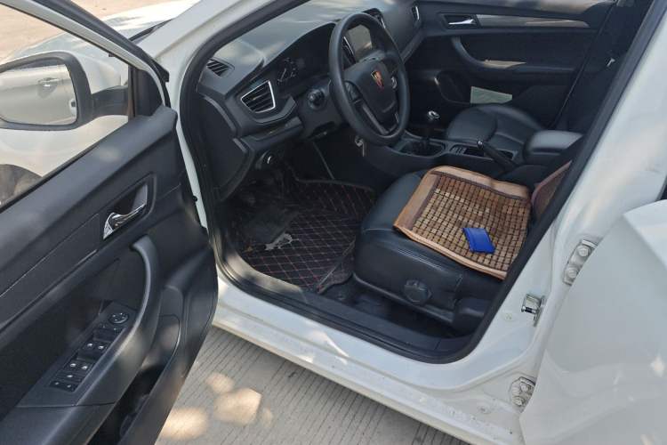 Used Roewe 360 2015 1.5L Manual Luxury Edition Driver Seat