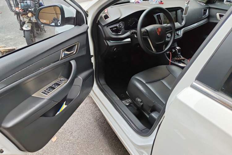 Used Roewe 360 2015 20T TST Deluxe Edition Driver Seat