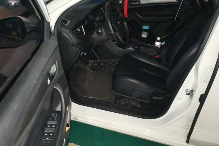 Used Roewe 360 2015 20T TST Deluxe Edition Driver Seat