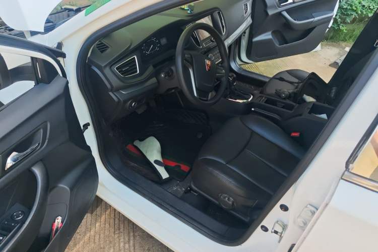 Used Roewe 360 2015 1.5L Automatic Luxury Edition Driver Seat