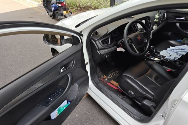 Used Roewe 360 2015 1.5L Automatic Luxury Edition Driver Seat