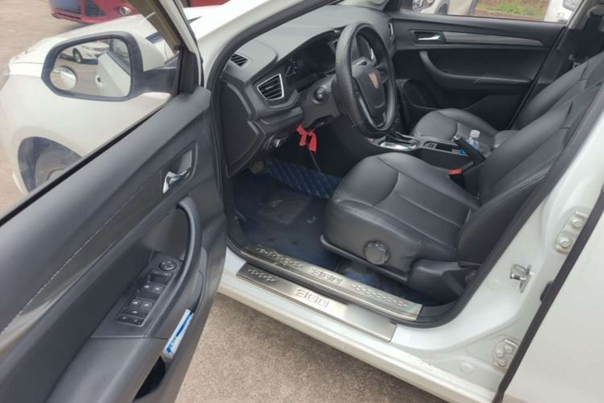 Used Roewe 360 2015 1.5L Automatic Luxury Edition Driver Seat