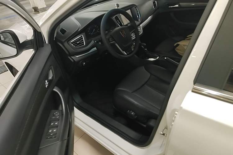 Used Roewe 360 2015 20T TST Deluxe Edition Driver Seat