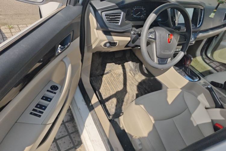 Used Roewe 360 2015 1.5L Automatic Luxury Edition Driver Seat