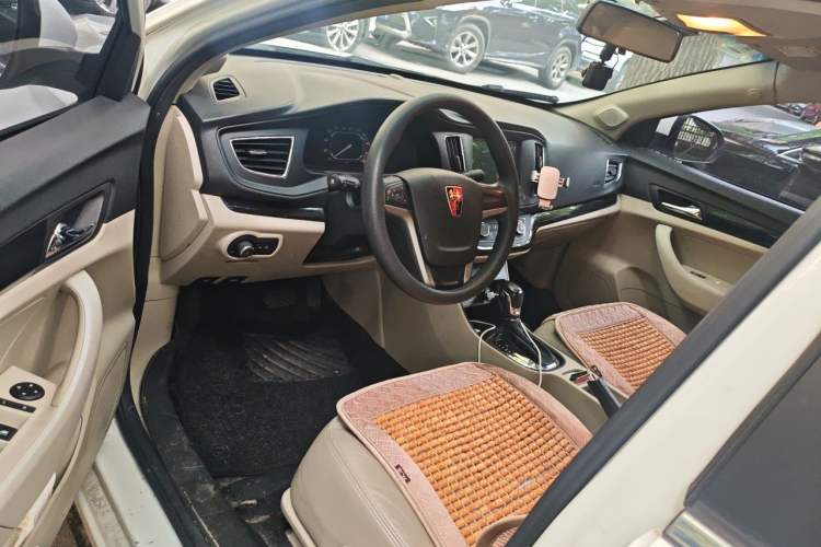 Used Roewe 360 2015 20T TST Deluxe Edition Driver Seat